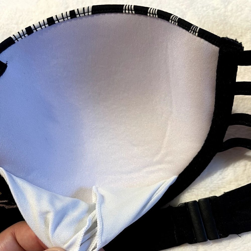 Geometric Print Bikini Top - Picture 3 of 6